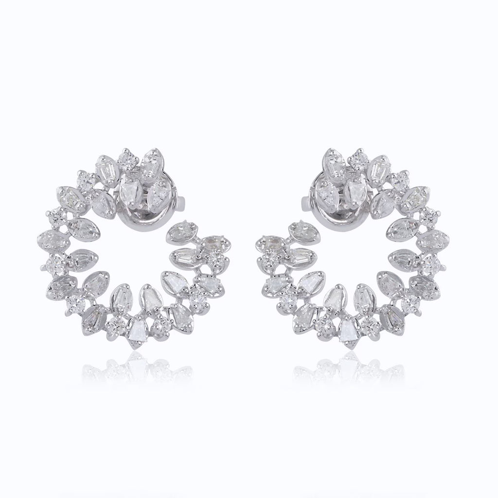 18K White Gold Baguette Diamond Stud Earrings M104529