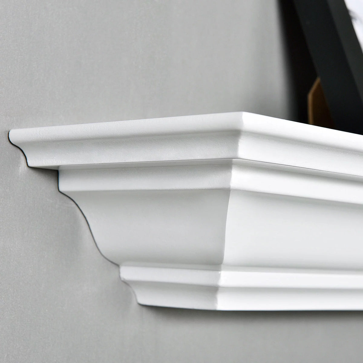 60'' Solid Pine Wood White Wall Floating Shelf U327450