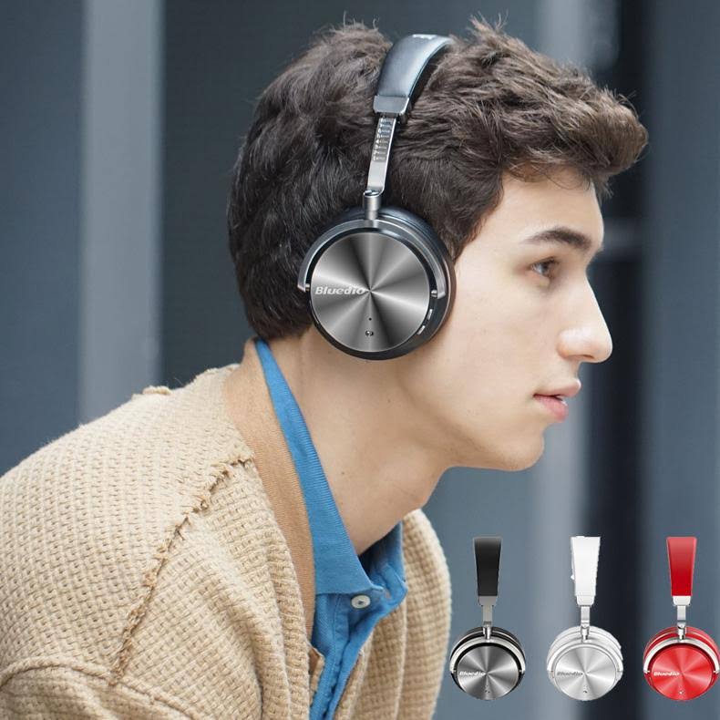 Active Noise Cancelling Over-Ear Wireless Bluetooth Headphones with Mic (Red) O319806