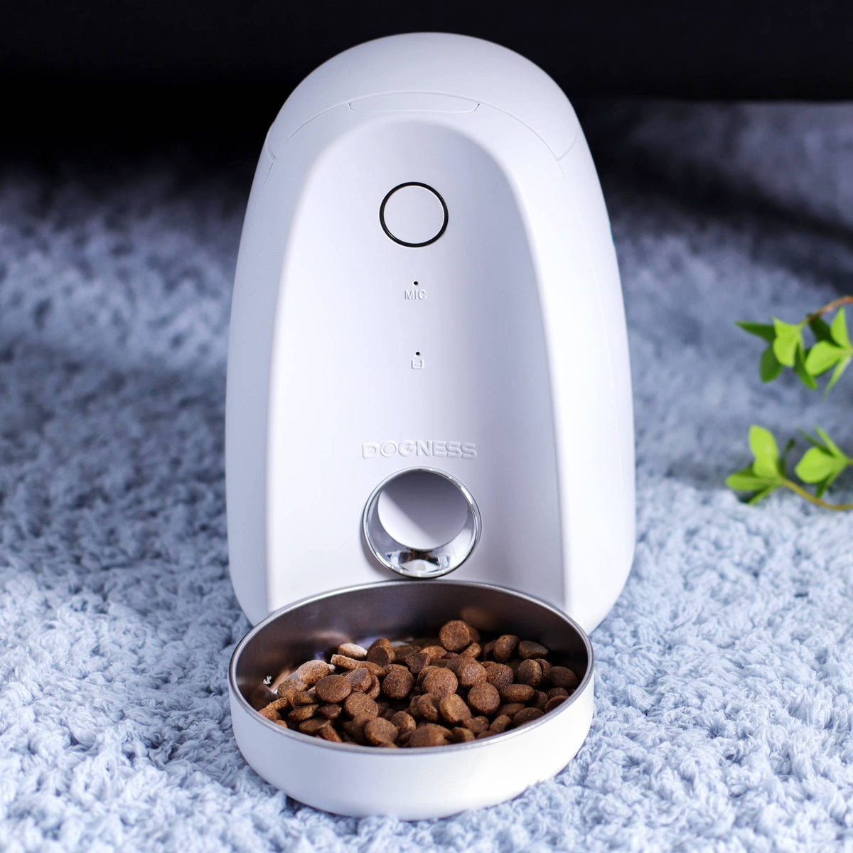 White Automatic Pet Feeder N329594