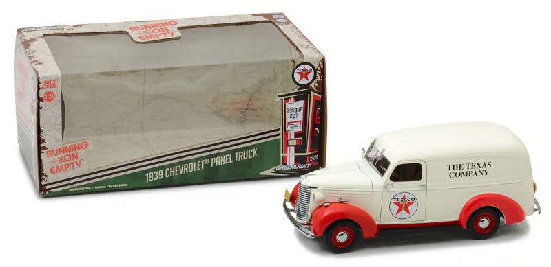 1/24 Diecast Chevrolet Panel Truck Model Car M77362